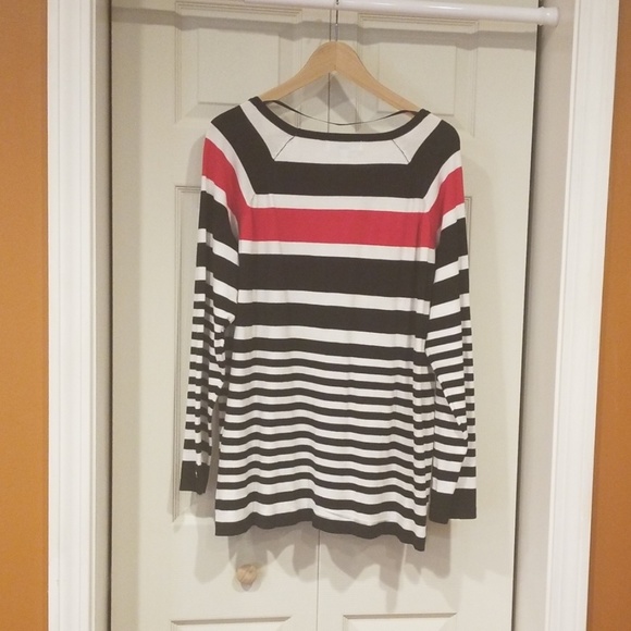 Women's top - Picture 5 of 6